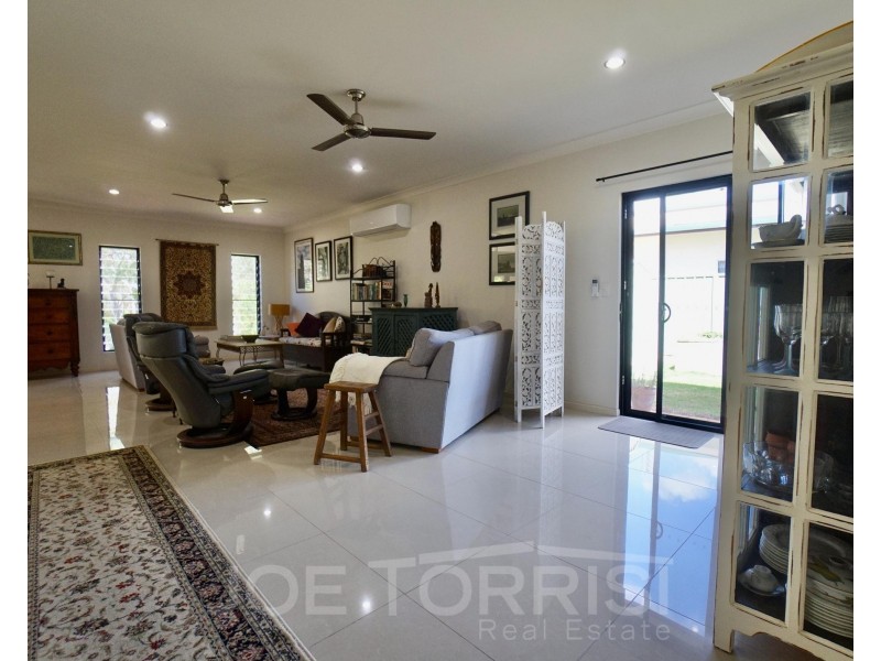 11 River Drive, Mareeba QLD 4880