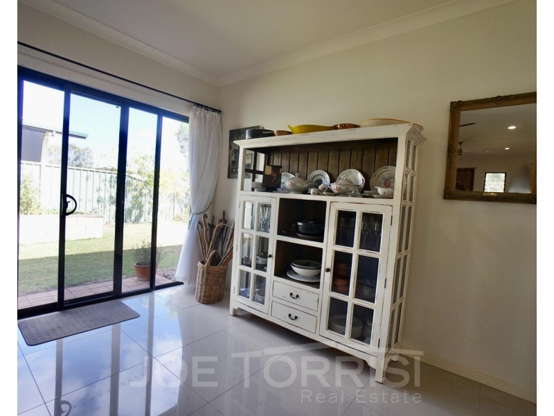 11 River Drive, Mareeba QLD 4880