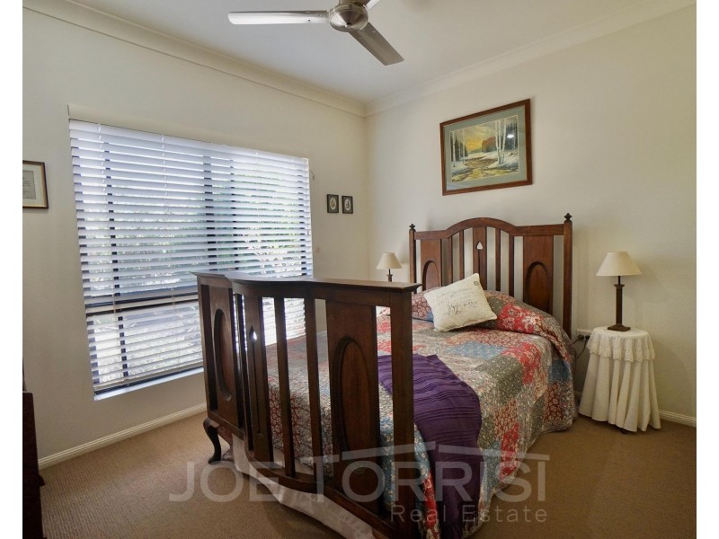 11 River Drive, Mareeba QLD 4880