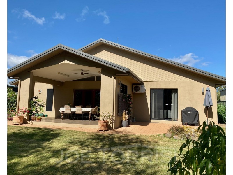 11 River Drive, Mareeba QLD 4880
