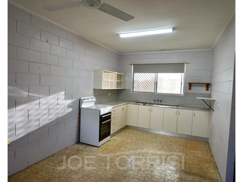 14 Lawson Street, Mareeba QLD 4880