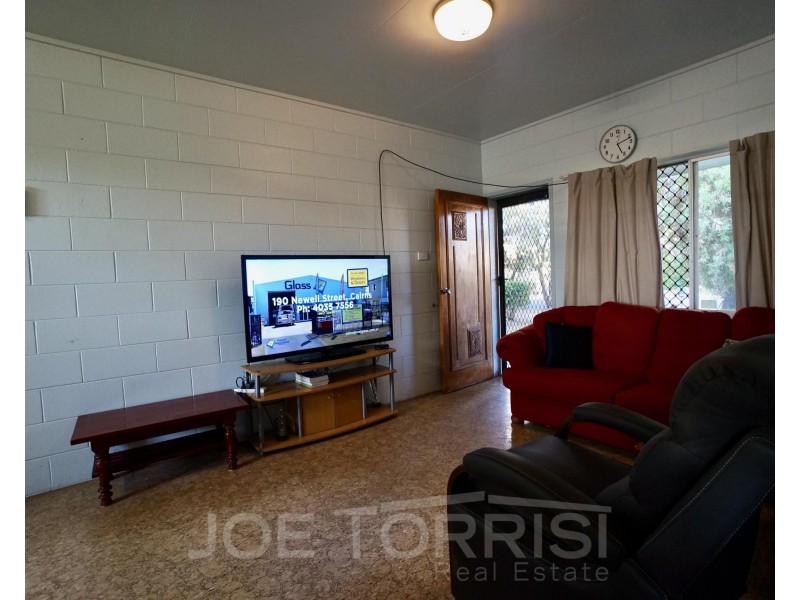 14 Lawson Street, Mareeba QLD 4880