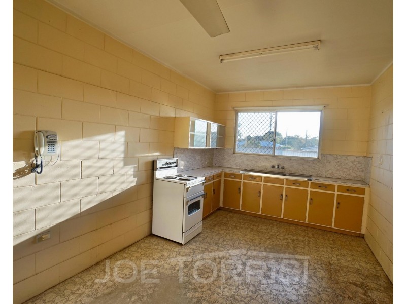 14 Lawson Street, Mareeba QLD 4880