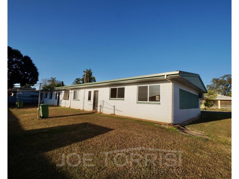 14 Lawson Street, Mareeba QLD 4880