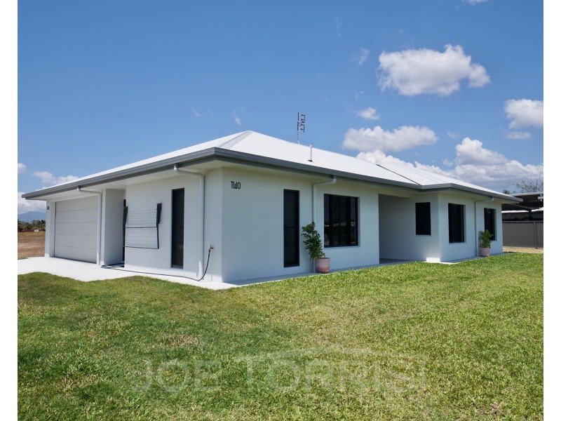 2 Merindah Close, Mareeba QLD 4880