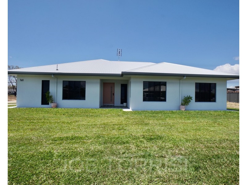 2 Merindah Close, Mareeba QLD 4880