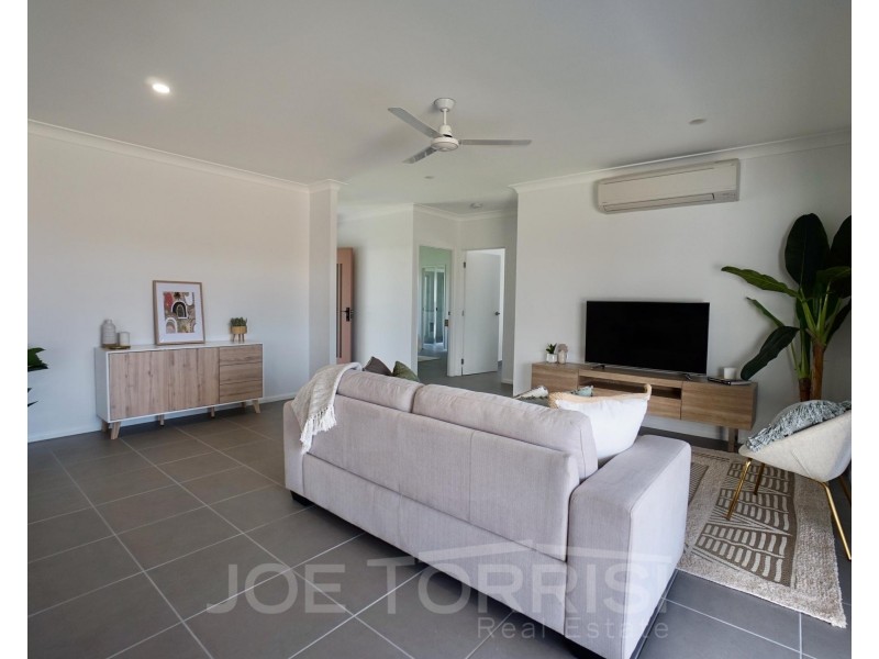 2 Merindah Close, Mareeba QLD 4880