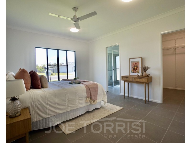 2 Merindah Close, Mareeba QLD 4880