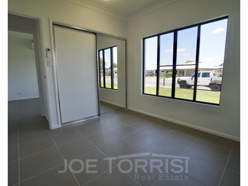 2 Merindah Close, Mareeba QLD 4880