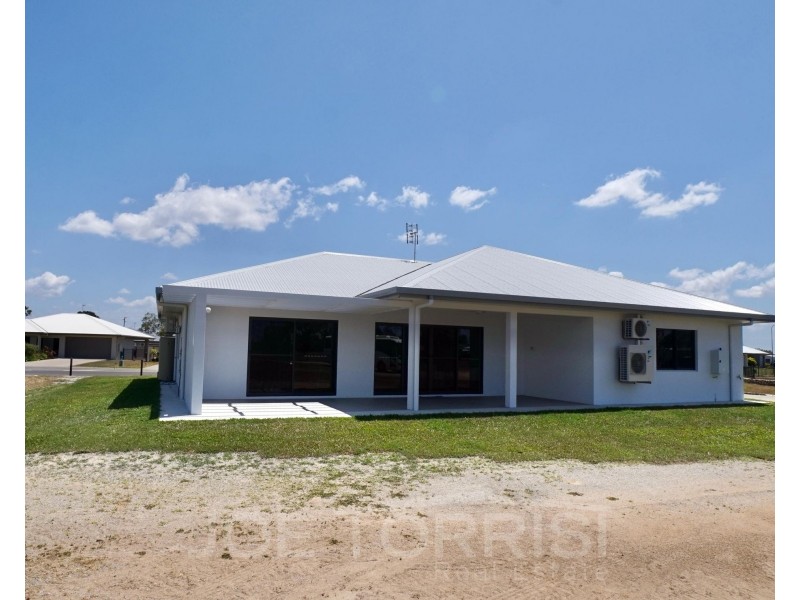 2 Merindah Close, Mareeba QLD 4880