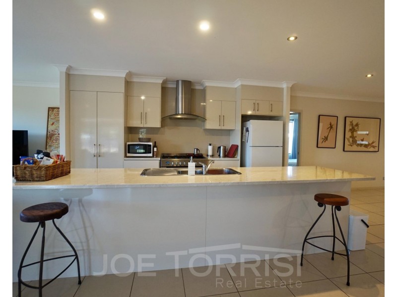 42 Jacana Close, Mareeba QLD 4880