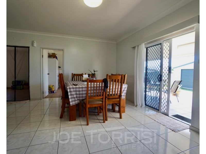 4 Mountain View Close, Mareeba QLD 4880