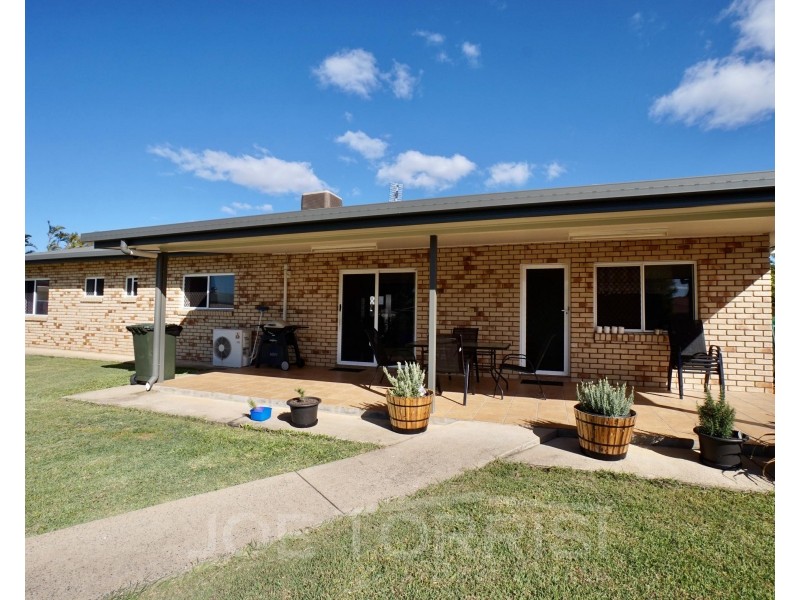 4 Mountain View Close, Mareeba QLD 4880