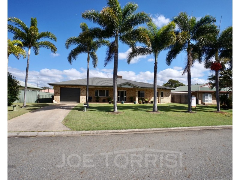 4 Mountain View Close, Mareeba QLD 4880