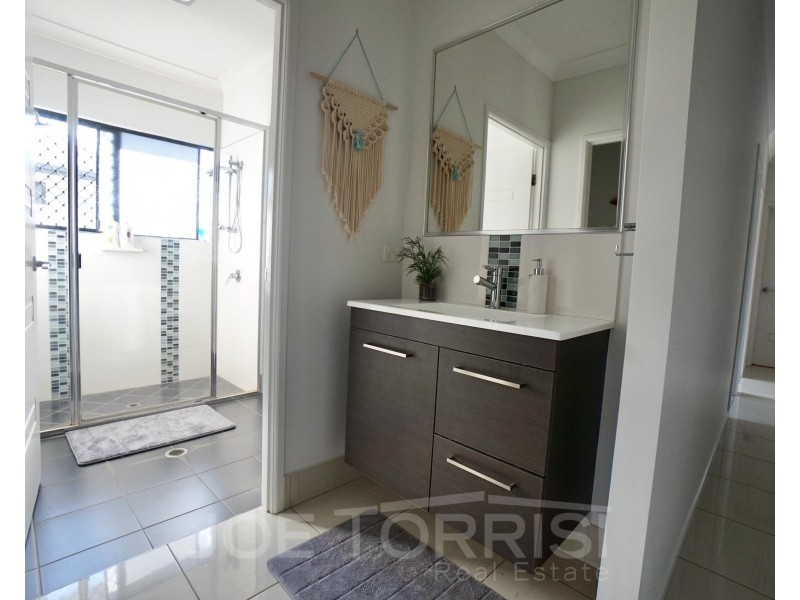 10 Godwin Drive, Mareeba QLD 4880