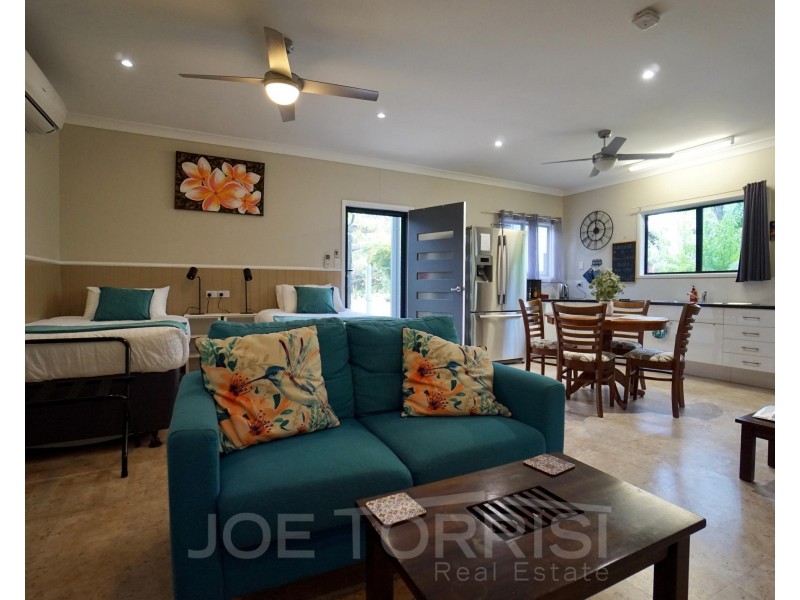 3a Rosario Close, Mareeba QLD 4880