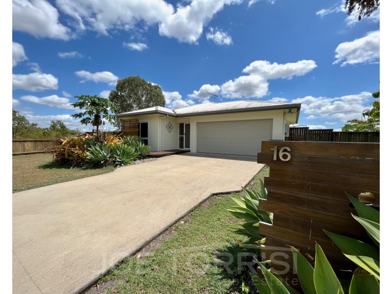 16 Leinster Drive, Mareeba QLD 4880