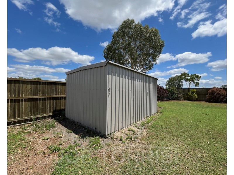 16 Leinster Drive, Mareeba QLD 4880