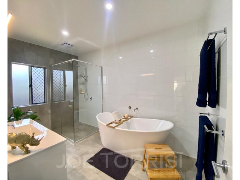 15 Summer Street, Mareeba QLD 4880