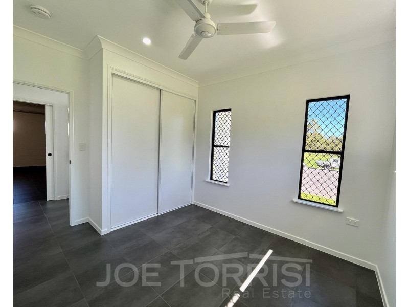 8 Dural Close, Mareeba QLD 4880