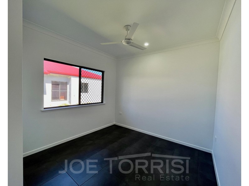 8 Dural Close, Mareeba QLD 4880