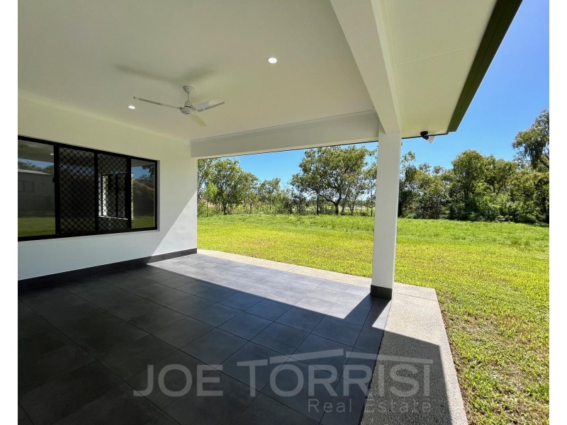 8 Dural Close, Mareeba QLD 4880