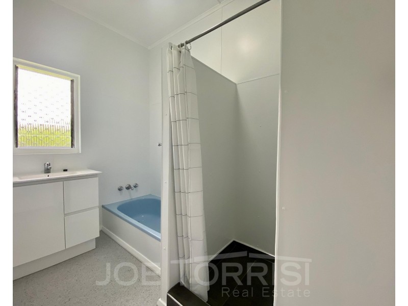 271 Byrnes Street, Mareeba QLD 4880