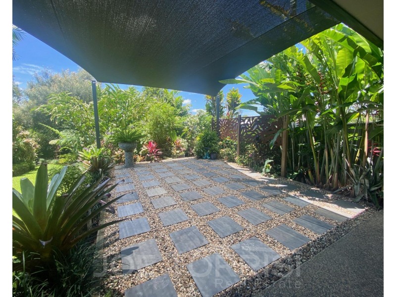 27 Karobean Drive, Mareeba QLD 4880