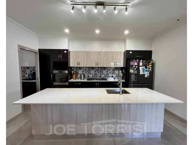 15 Wren Close, Mareeba QLD 4880