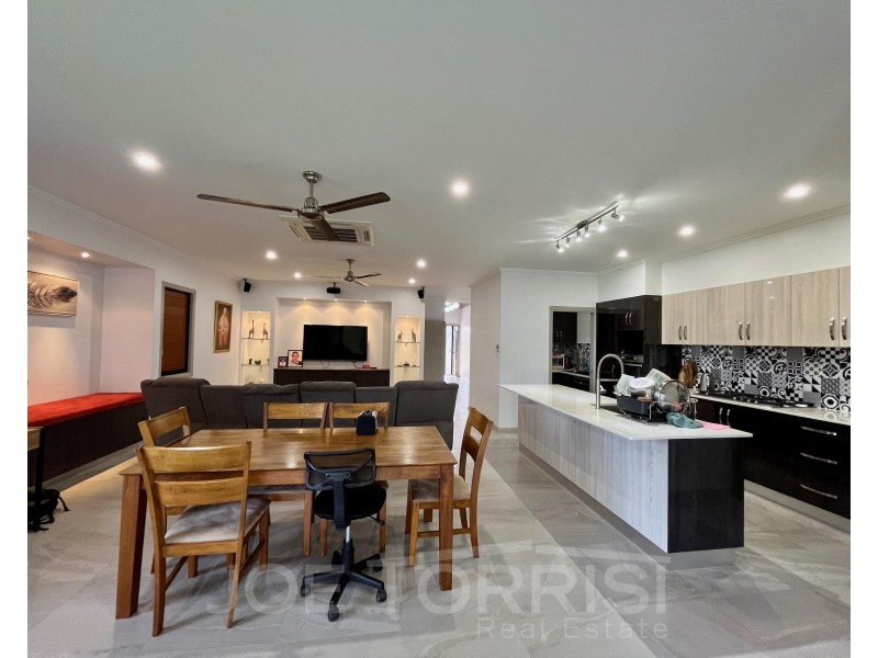 15 Wren Close, Mareeba QLD 4880