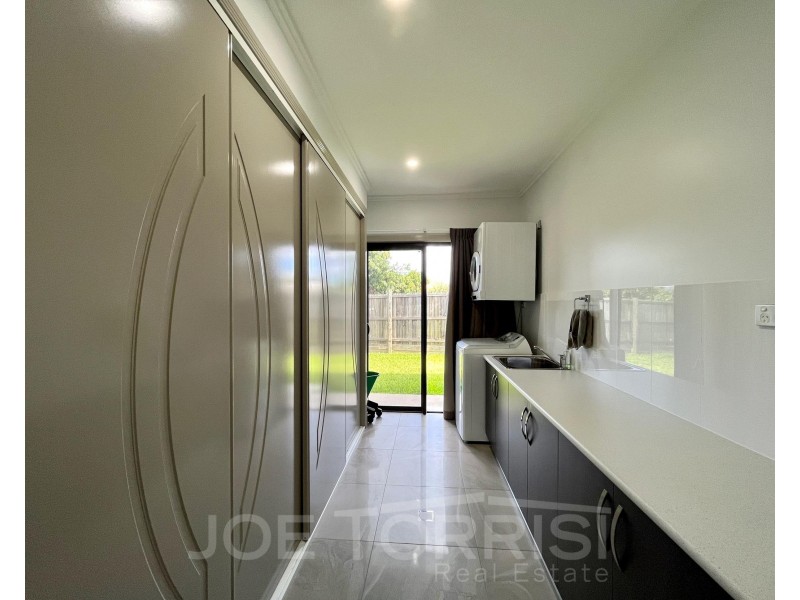 15 Wren Close, Mareeba QLD 4880