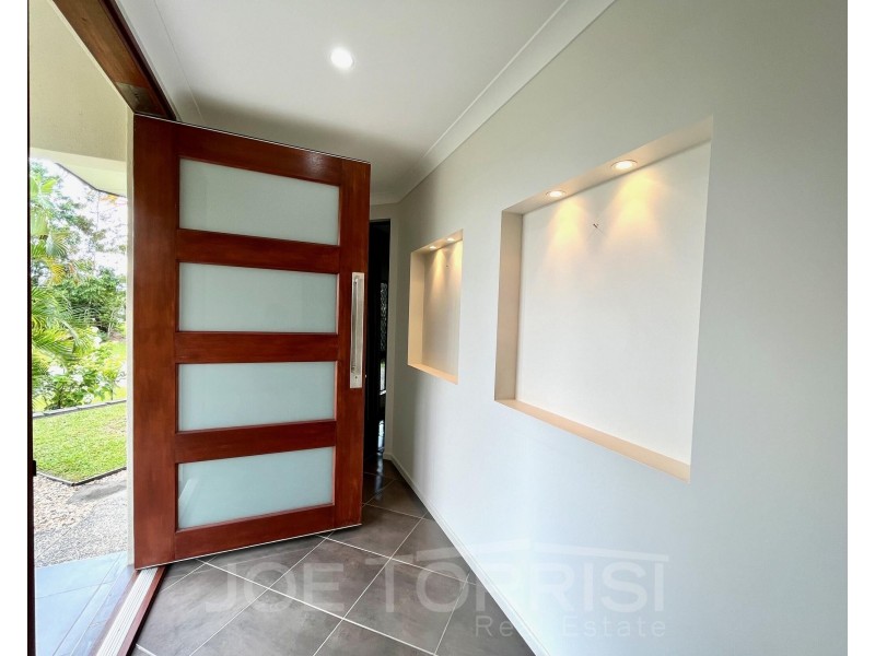 2 Curlew Close, Mareeba QLD 4880