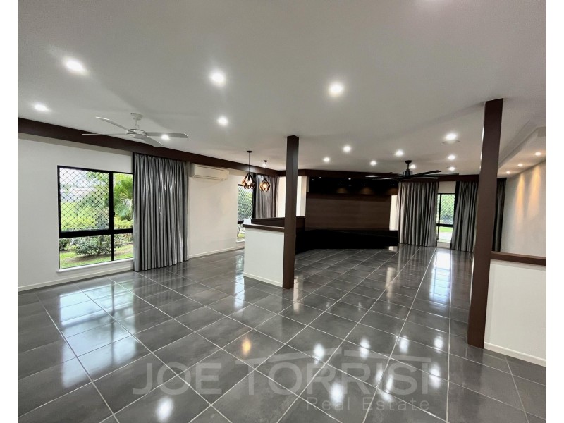 2 Curlew Close, Mareeba QLD 4880