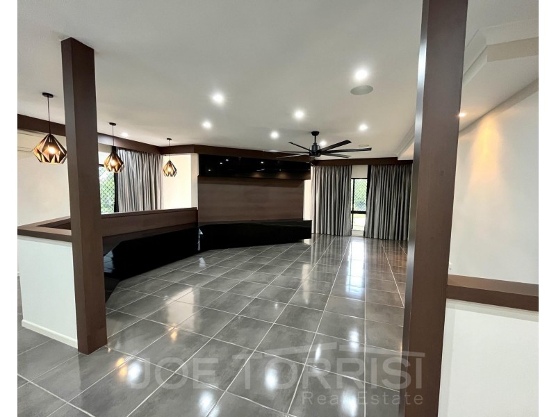 2 Curlew Close, Mareeba QLD 4880