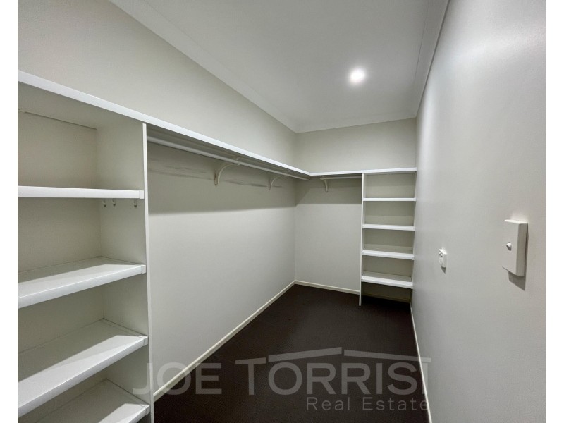 2 Curlew Close, Mareeba QLD 4880