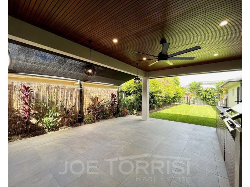 2 Curlew Close, Mareeba QLD 4880
