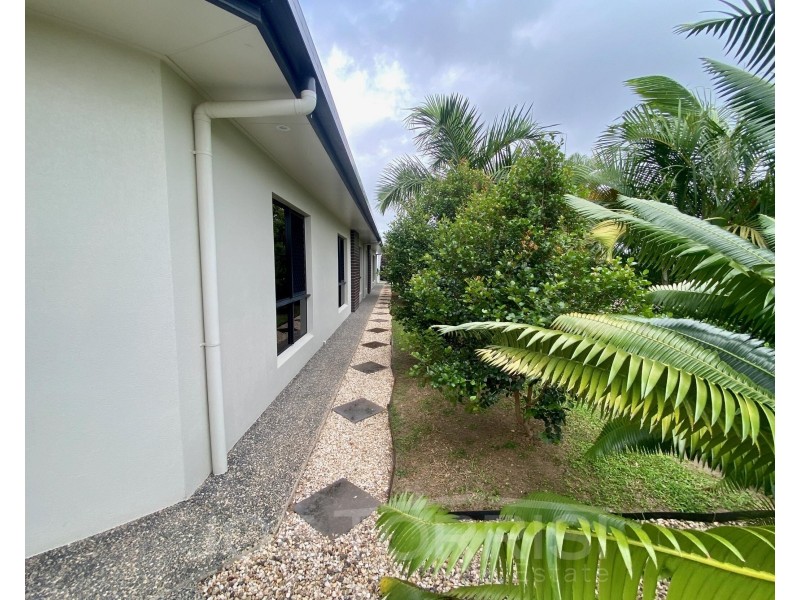 2 Curlew Close, Mareeba QLD 4880