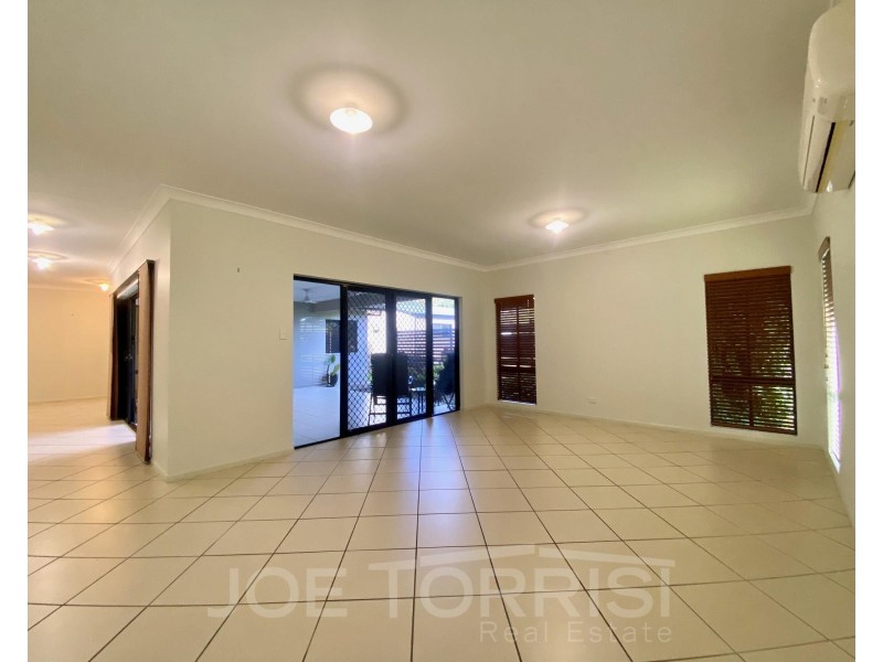 14 River Drive, Mareeba QLD 4880