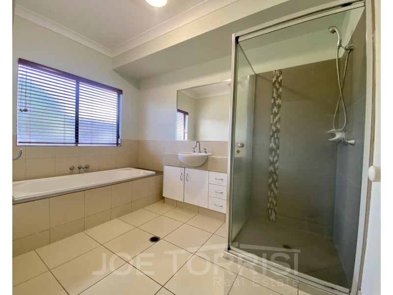 14 River Drive, Mareeba QLD 4880