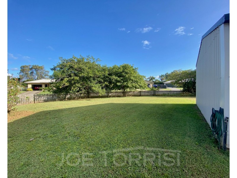14 River Drive, Mareeba QLD 4880