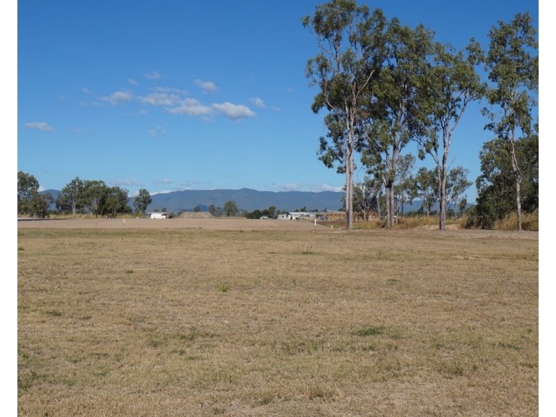 4 Yarrabee Close, Mareeba QLD 4880