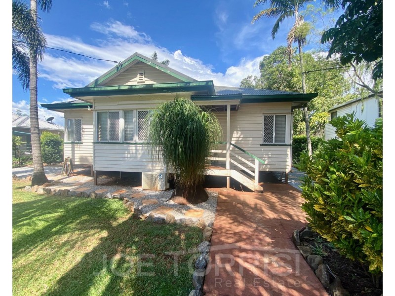 8 Rankin Street, Mareeba QLD 4880