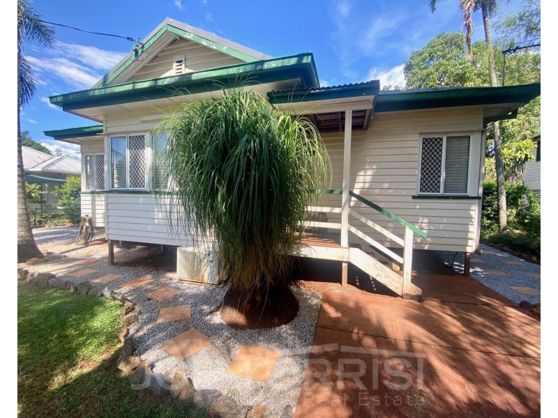 8 Rankin Street, Mareeba QLD 4880