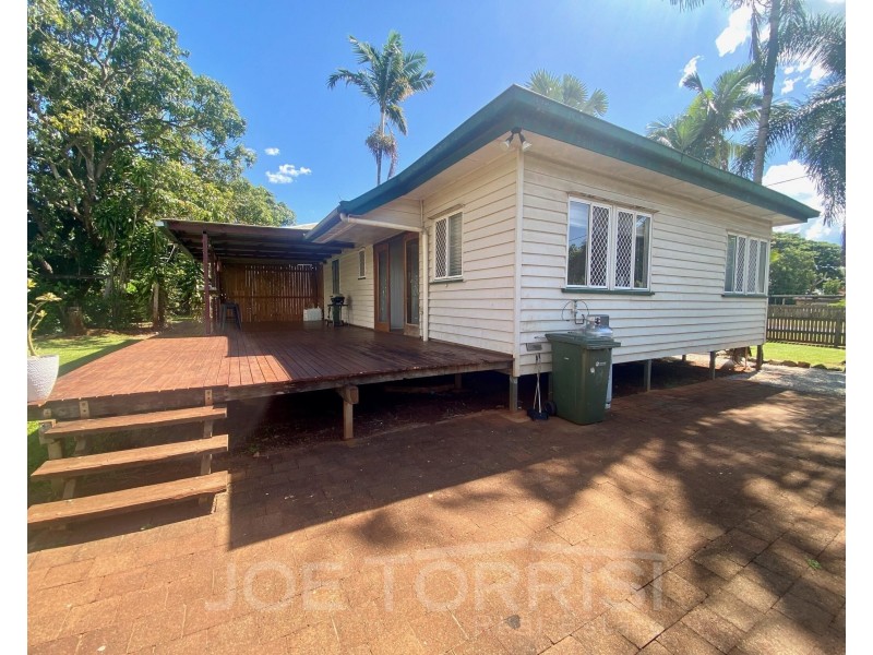 8 Rankin Street, Mareeba QLD 4880