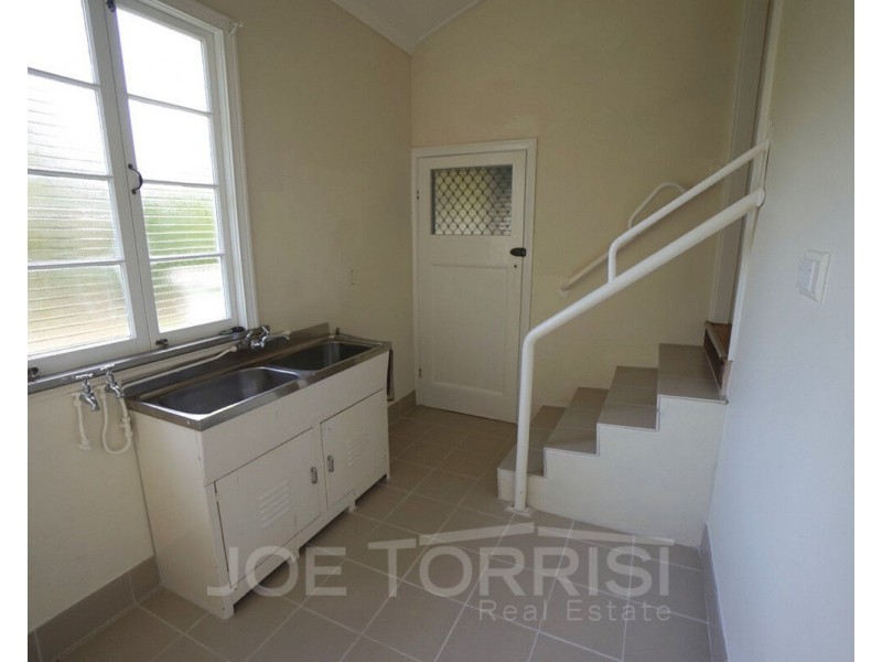 60 Mason Street, Mareeba QLD 4880