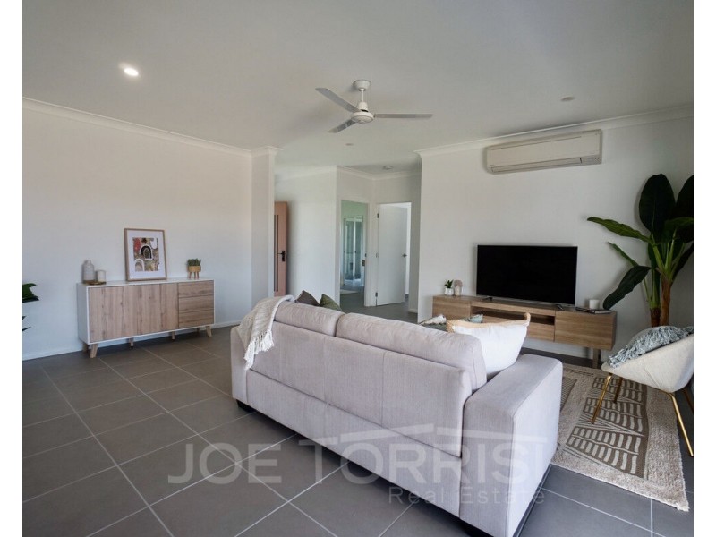 2 Merindah Close, Mareeba QLD 4880
