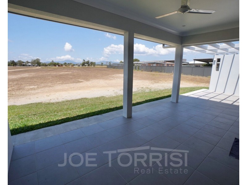 2 Merindah Close, Mareeba QLD 4880