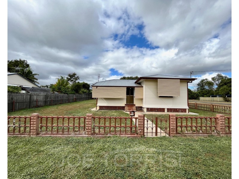 27 Vaughan Street, Mareeba QLD 4880