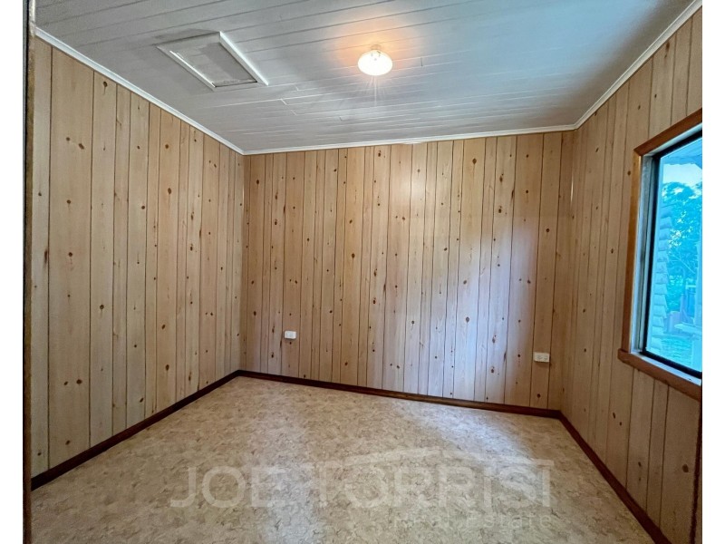 27 Vaughan Street, Mareeba QLD 4880