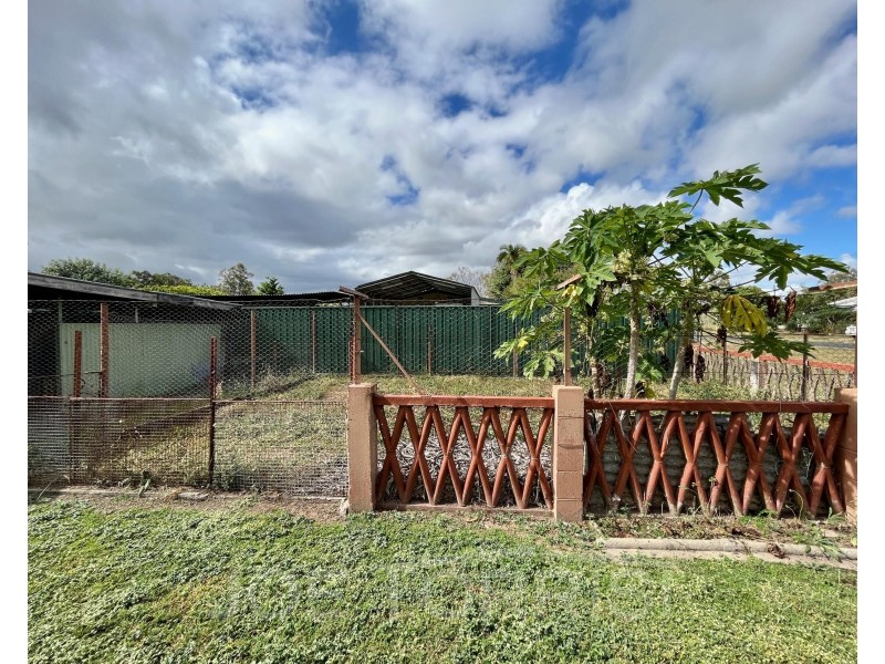 27 Vaughan Street, Mareeba QLD 4880